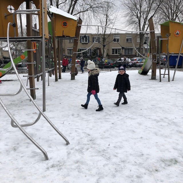 Plaatselijke sneeuw op het Schoolplein ;)